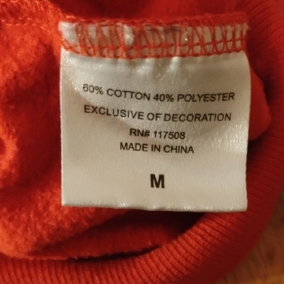 Disney Red Minnie Mouse Hoodie . Size Medium. Super Cute For The Disney Fans! - Picture 6 of 7